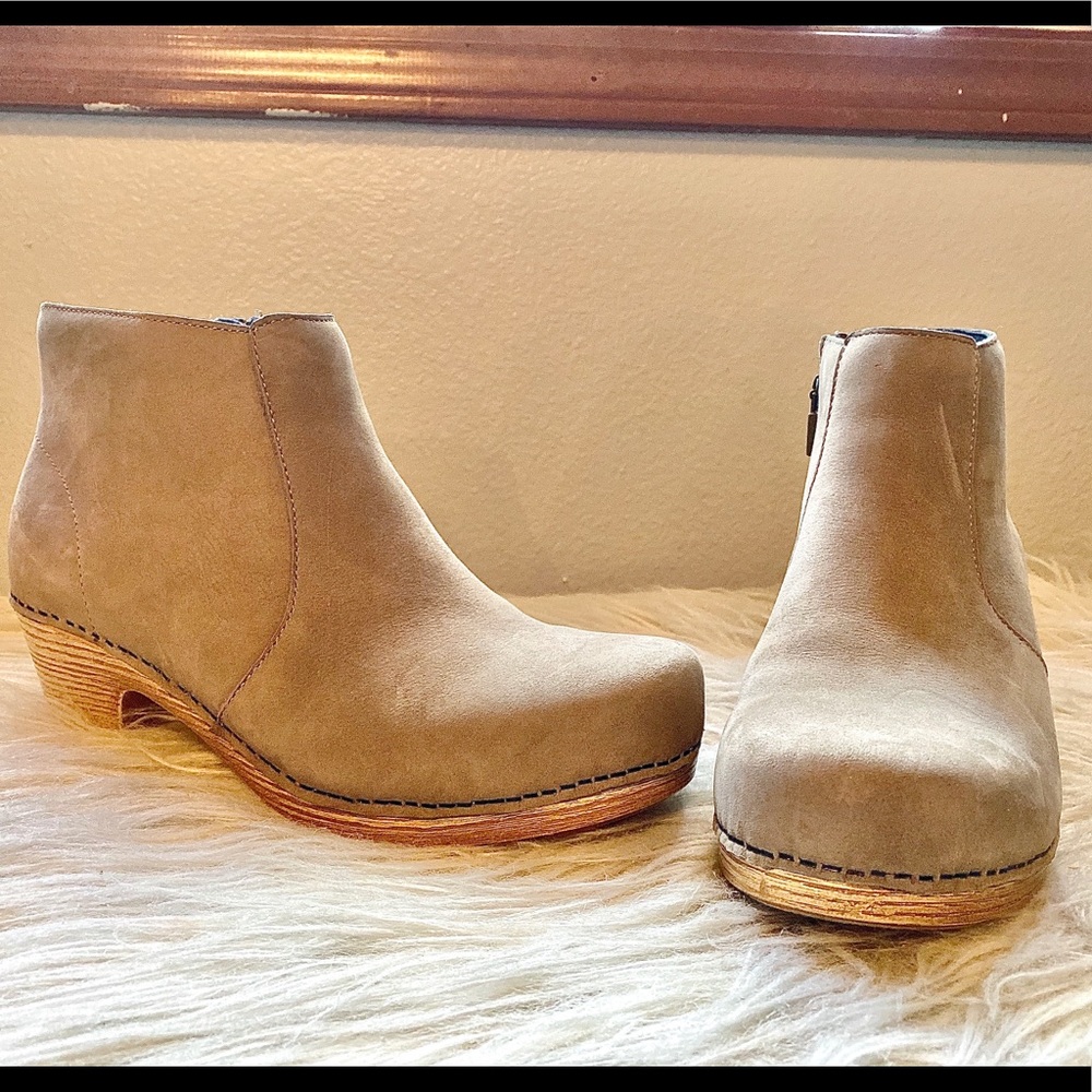 Dansko Taupe Maria Boot 40